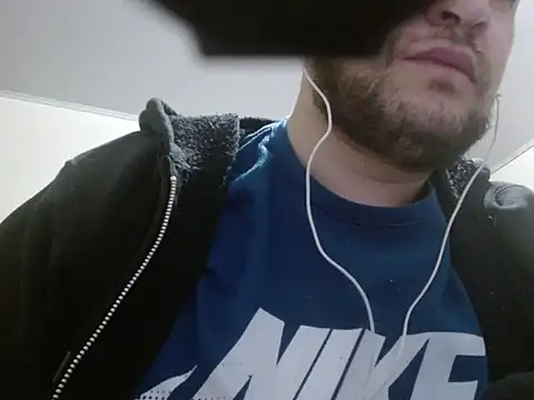 Snapshot of camiloking1720 chatting on September 2025 12:01:02 AM camiloking1720 online show from September 2025 12:01:02 AM