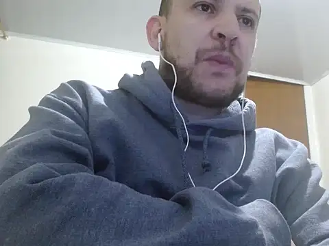 Snapshot of camiloking1720 chatting on September 2025 06:06:01 AM camiloking1720 online show from September 2025 06:06:01 AM