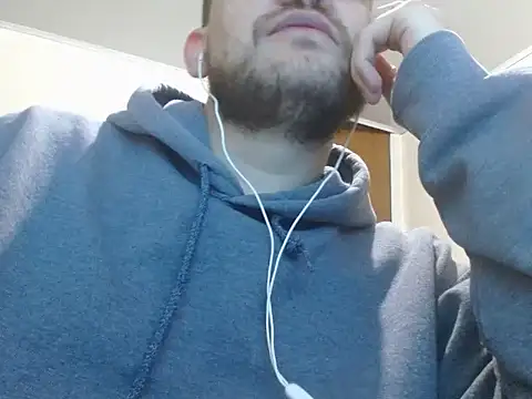 Snapshot of camiloking1720 chatting on September 2025 07:35:01 AM camiloking1720 online show from September 2025 07:35:01 AM