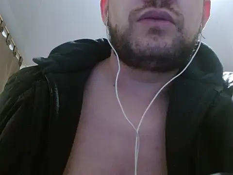 Snapshot of camiloking1720 chatting on October 2025 10:42:02 PM camiloking1720 online show from October 2025 10:42:02 PM