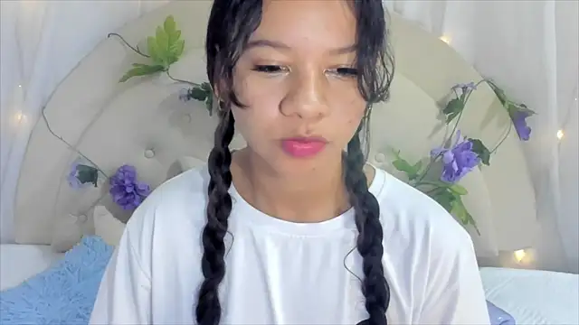 brithany rousee online show from January 2025 10:22:01 PM