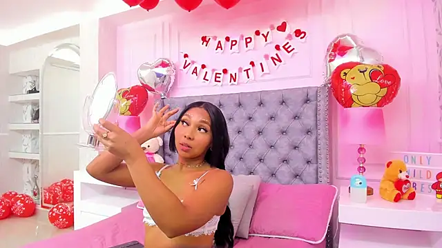 HaileeRoberts online show from February 2025 12:11:01 PM