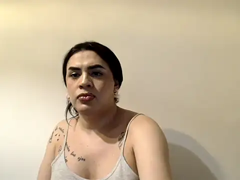Dulce hot 23  online show from May 2026 09:34:01 PM