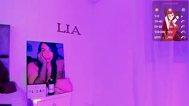 Snapshot of Lia_johnsonn chatting on October 2025 12:05:01 PM Lia johnsonn online show from October 2025 12:05:01 PM