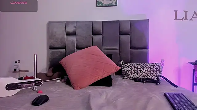 Lia johnsonn online show from March 2026 11:48:02 AM