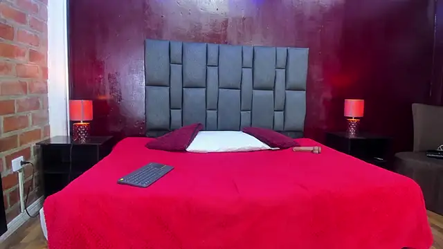 Snapshot of Dulcex69 chatting on February 2025 05:24:01 PM Dulcex69 online show from February 2025 05:24:01 PM