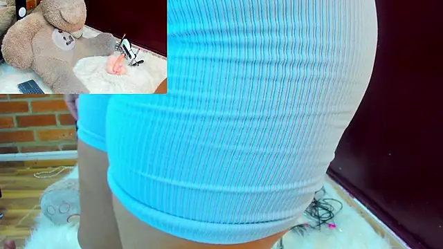 Snapshot of Dulcex69 chatting on November 2025 11:43:02 AM Dulcex69 online show from November 2025 11:43:02 AM