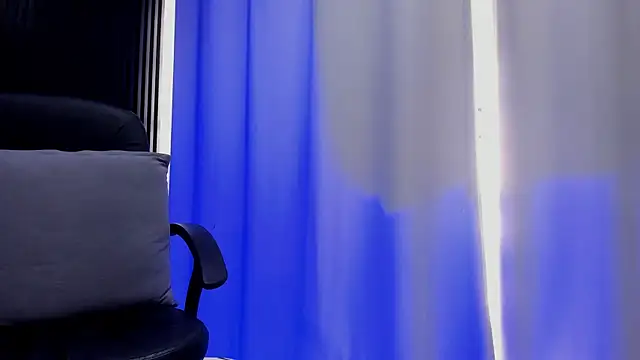 BambiiQueen online show from December 2024 07:14:01 PM