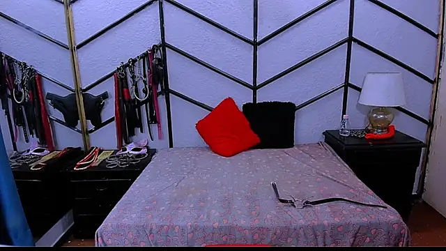 AlanaLuck online show from January 2025 06:56:02 PM