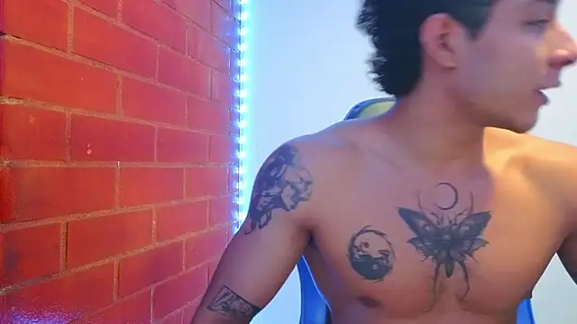 Demitryo online show from January 2026 02:47:01 AM