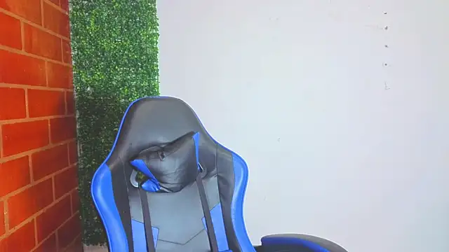 Demitryo online show from February 2026 02:41:01 AM