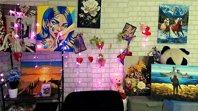 Snapshot of Darina_M_ chatting on February 2026 06:30:02 AM Darina M online show from February 2026 06:30:02 AM