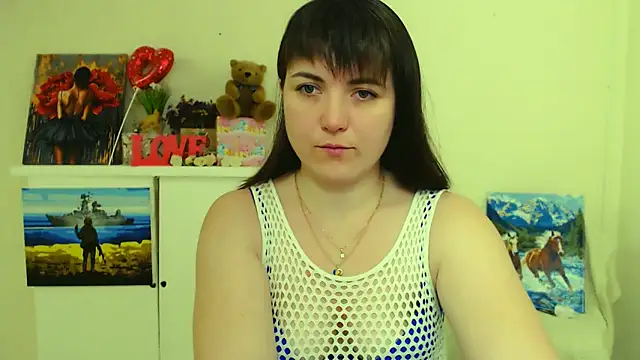 Snapshot of Darina_M_ chatting on February 2026 05:19:02 AM Darina M online show from February 2026 05:19:02 AM