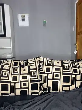 Snapshot of DarkBerry87 chatting on February 2025 02:44:02 PM DarkBerry87 online show from February 2025 02:44:02 PM