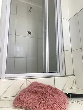 Snapshot of DarkBerry87 chatting on March 2025 02:18:02 PM DarkBerry87 online show from March 2025 02:18:02 PM