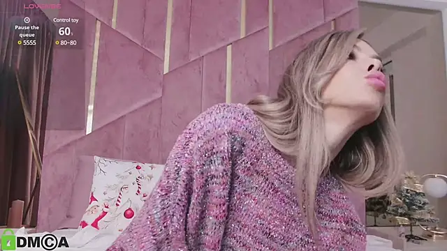 AllenaMoon online show from December 2024 08:54:01 PM