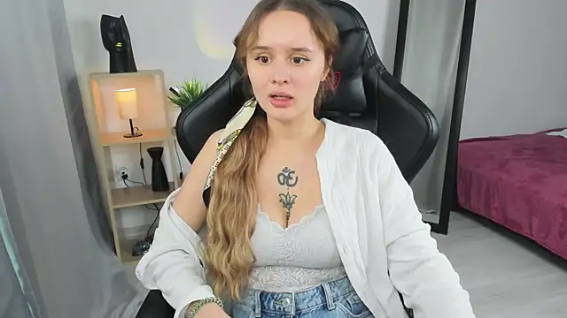 Snapshot of alicexforever chatting on December 2024 10:34:01 AM alicexforever online show from December 2024 10:34:01 AM