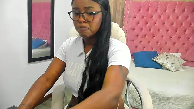 Wendy-lovee online show from January 2025 04:28:01 AM