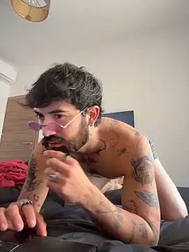 Snapshot of Goosebumps_21 chatting on March 2026 04:43:01 PM Goosebumps 21 online show from March 2026 04:43:01 PM