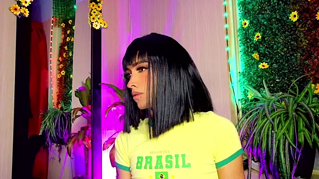 Micaela Rangel online show from October 2025 03:48:01 AM