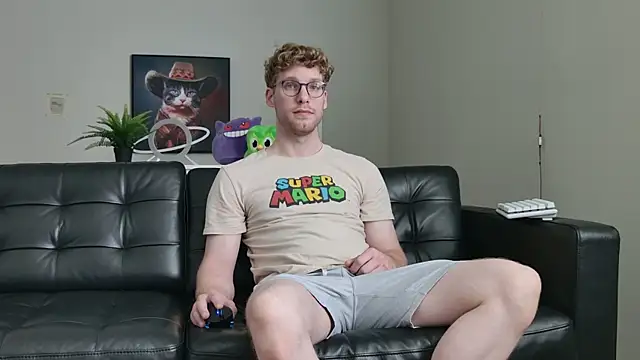 BlueEyedTallGuy94 online show from September 2025 06:54:01 PM