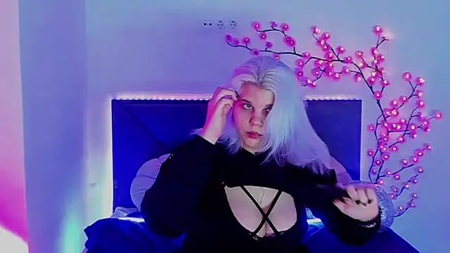 JoannLowe online show from March 2026 08:13:02 PM