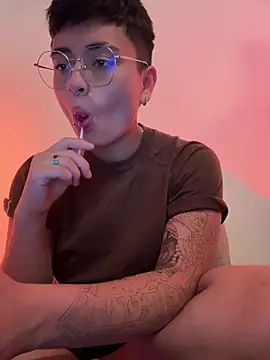 Snapshot of Ashley_Chriss chatting on December 2024 04:00:02 AM Ashley Chriss online show from December 2024 04:00:02 AM