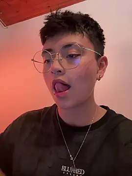 Snapshot of Ashley_Chriss chatting on December 2024 07:37:02 AM Ashley Chriss online show from December 2024 07:37:02 AM