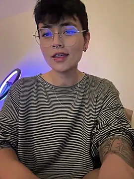 Snapshot of Ashley_Chriss chatting on March 2025 02:05:02 AM Ashley Chriss online show from March 2025 02:05:02 AM