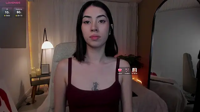 Catyloves online show from May 2026 10:06:01 PM