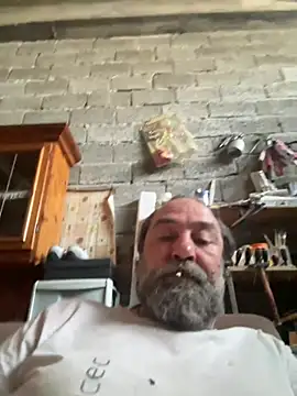 Snapshot of ros217 chatting on May 2026 02:44:01 PM ros217 online show from May 2026 02:44:01 PM