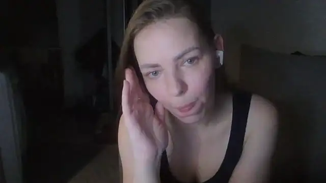 Snapshot of AnnaDiamond1 chatting on March 2026 12:21:01 AM AnnaDiamond1 online show from March 2026 12:21:01 AM