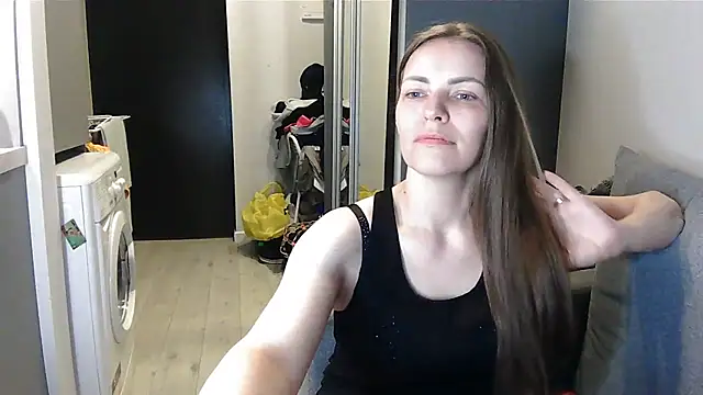 Snapshot of AnnaDiamond1 chatting on July 2026 01:58:33 AM AnnaDiamond1 online show from July 2026 01:58:33 AM