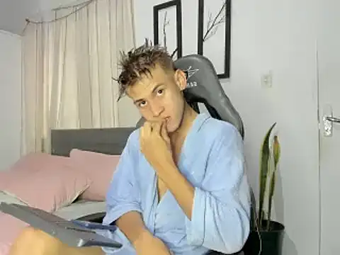 miguel hz online show from February 2025 10:13:01 PM