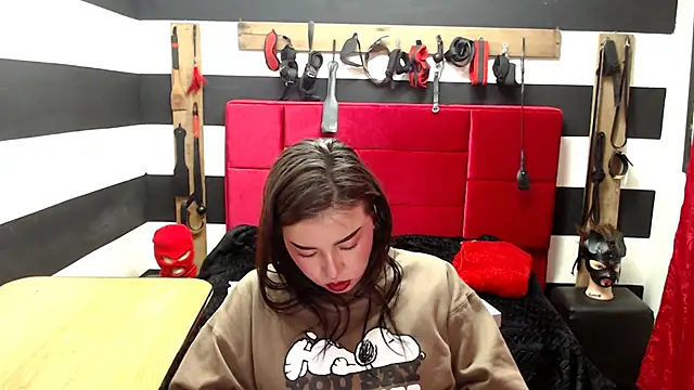 Marian Ran online show from March 2025 10:29:01 AM