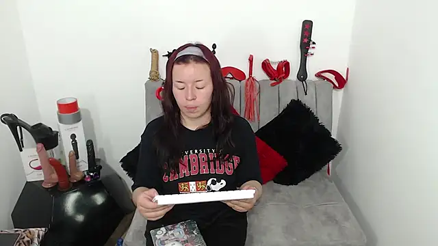 Marian Ran online show from November 2025 03:04:01 AM