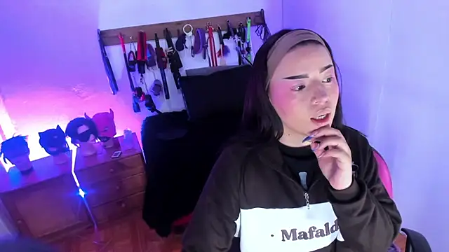 Marian Ran online show from December 2025 04:08:01 AM