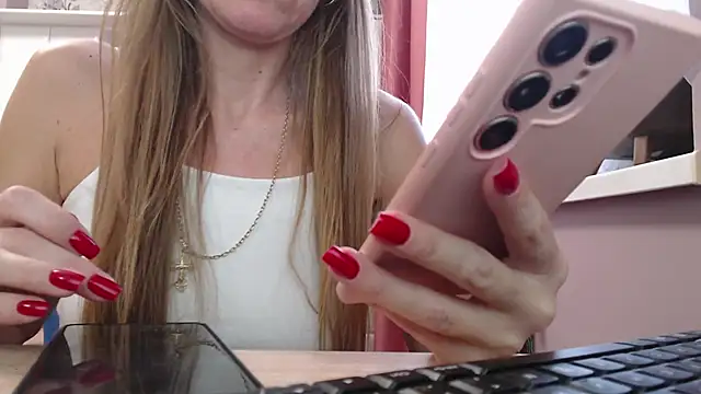 Snapshot of 69SexySecret69 chatting on February 2025 08:59:02 AM 69SexySecret69 online show from February 2025 08:59:02 AM