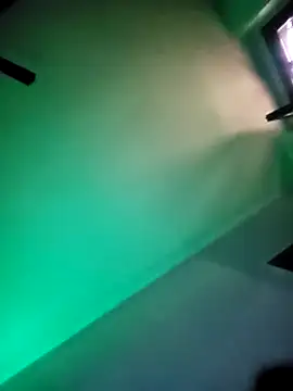 Snapshot of 050775 chatting on October 2025 10:05:02 AM 050775 online show from October 2025 10:05:02 AM