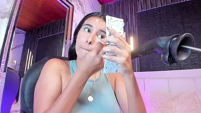 VICTORIA HOUSTON online show from September 2025 07:36:01 PM