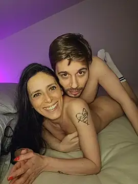 Snapshot of dansarah chatting on April 2026 06:24:02 PM dansarah online show from April 2026 06:24:02 PM