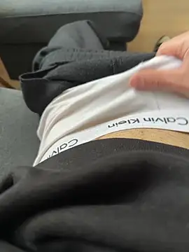 Snapshot of XMenX24 chatting on December 2024 11:34:02 AM XMenX24 online show from December 2024 11:34:02 AM