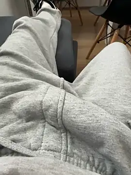 Snapshot of XMenX24 chatting on February 2025 02:02:01 PM XMenX24 online show from February 2025 02:02:01 PM