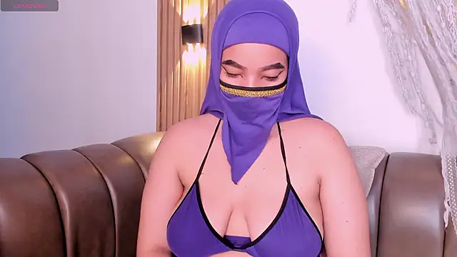 Snapshot of malak_nanyy chatting on March 2026 12:11:01 PM malak nanyy online show from March 2026 12:11:01 PM