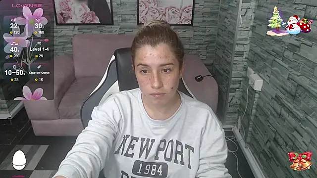 Snapshot of Valerie_b chatting on December 2024 06:56:02 PM Valerie b online show from December 2024 06:56:02 PM