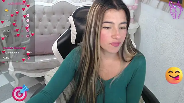 Snapshot of Valerie_b chatting on March 2025 06:14:02 AM Valerie b online show from March 2025 06:14:02 AM