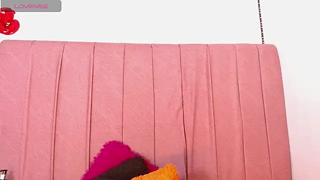 Snapshot of margiesfunnyhot303av chatting on January 2025 05:52:02 AM margiesfunnyhot303av online show from January 2025 05:52:02 AM