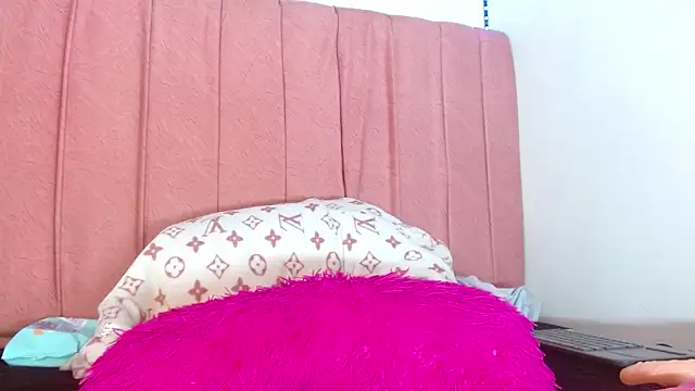 Snapshot of margiesfunnyhot303av chatting on March 2025 06:12:02 AM margiesfunnyhot303av online show from March 2025 06:12:02 AM