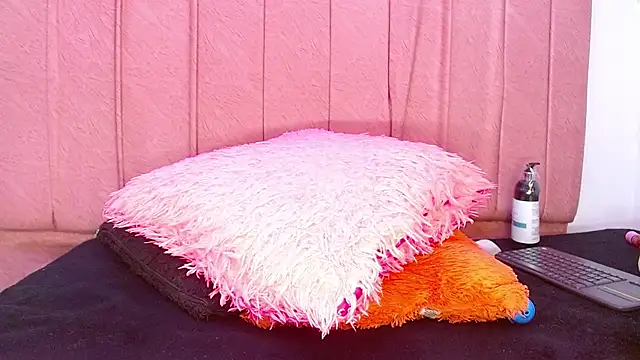 Snapshot of margiesfunnyhot303av chatting on March 2025 07:48:01 AM margiesfunnyhot303av online show from March 2025 07:48:01 AM