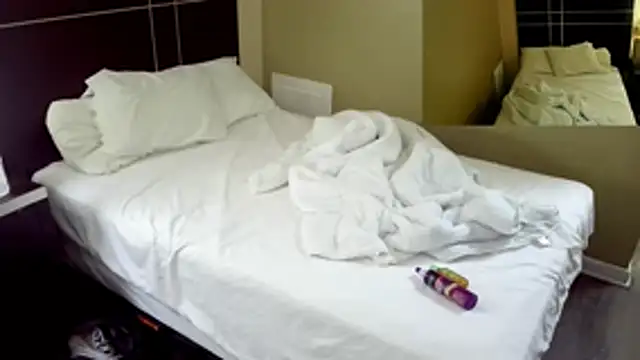 KRYZTALYNXXX online show from February 2026 12:11:01 PM